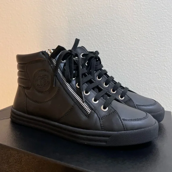 靴 CHANEL 36 1/2 CHANEL | Shoes | Chanel Sneakers Sz 36 2 | Poshmark